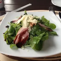 Smoked duck salad|Vatchariya Ngaotheppitakさん