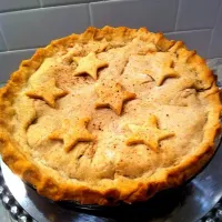 Snapdishの料理写真:Gorgeous homemade pie from a neighbor. #smalltownlife|Deanna Talwalkarさん