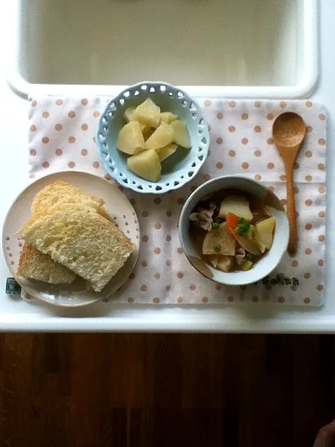 離乳食 とうもろこしパン、豚汁、りんご煮|あっこさんのさん