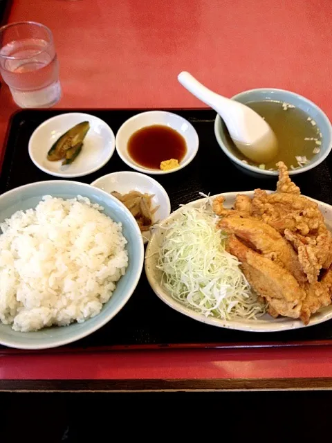 Snapdishの料理写真:とりの唐揚げ定食|chomoさん