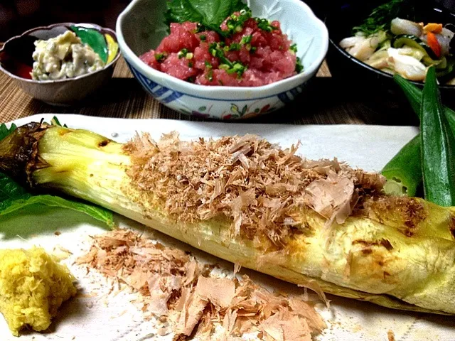 ど～んと焼き茄子・マグロのすき身・魚介の酢の物・わさび漬け|中さんさん