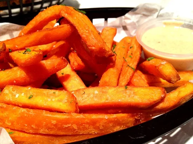 Sweet potato fries|Lawrence Angさん