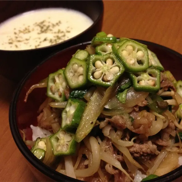 肉野菜炒め丼とじゃがいものポタージュ|mikochieさん