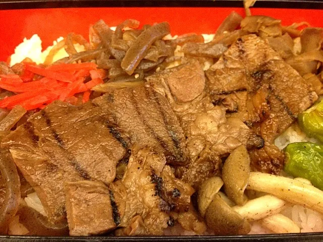 飛騨牛弁当|いちごさん