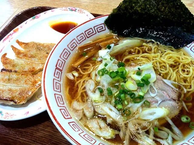 醤油ラーメンと餃子|Jackie Yamakawaさん