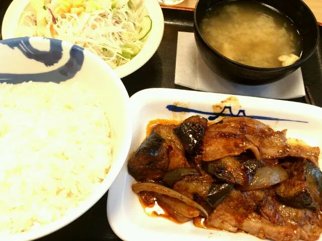 豚と茄子の辛味噌炒め定食|ツツカメさん