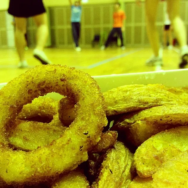 Onion Rings and Potato Wedges|I make food look good. 😎さん