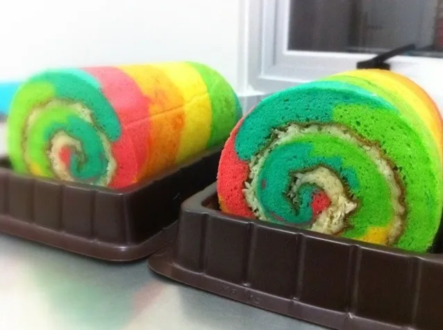 rainbow rollcakes|Felicia Solihinさん