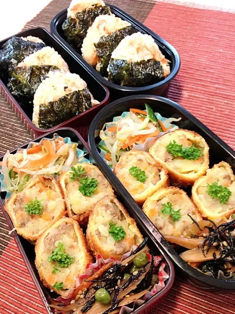 コロッケと鮭おにぎり弁当|かずさん