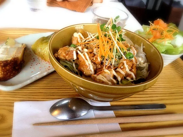 チキン丼|りらっくまさん