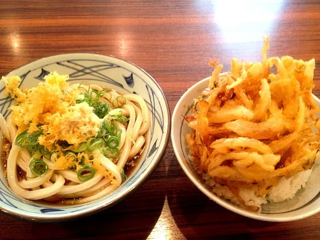 Snapdishの料理写真:ぶっかけうどんと、かき揚げ丼|森田 順也さん