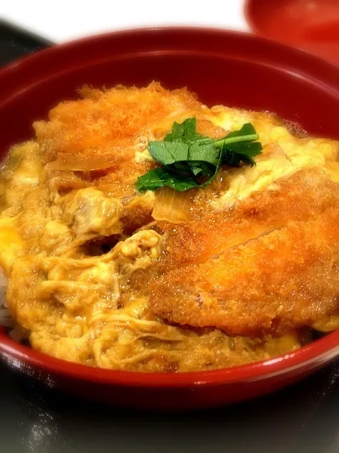 鶏カツとじ丼|mikiさん