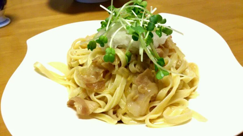 豚肉と玉ねぎの和風パスタ|な な えさん