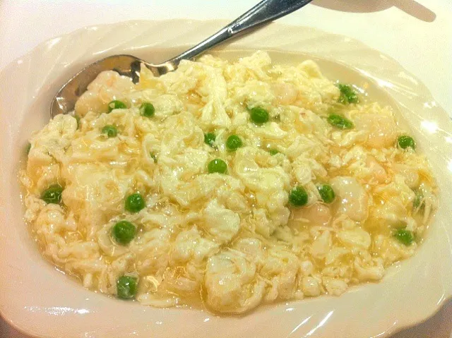 sauteed shrimps with peas & scrambled egg white|skyblueさん