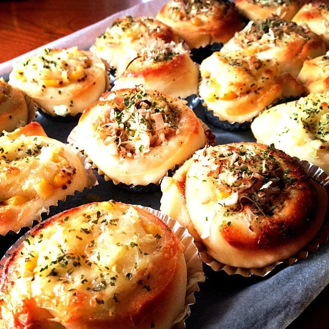 Okonomi-yaki & Mixed cheese scrolls|Chibiko's Kitchenさん