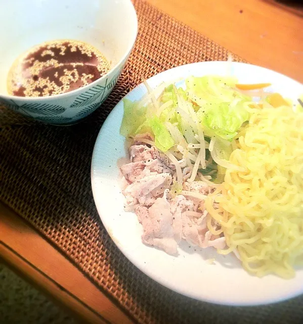 Snapdishの料理写真:おうちでオシャレつけ麺|つくっくさん