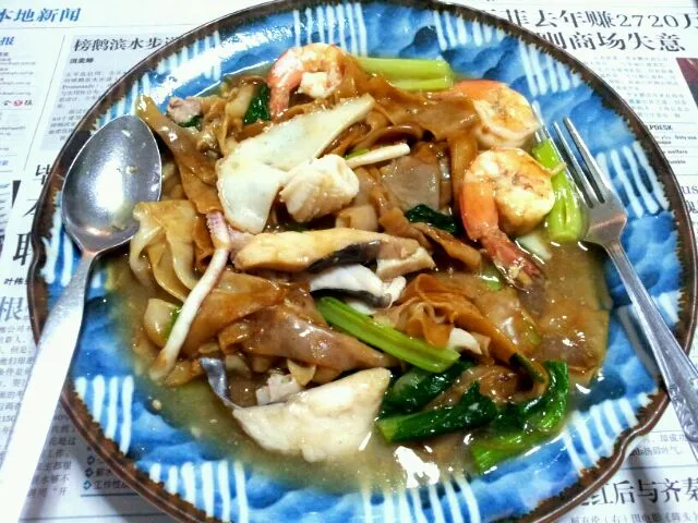 Seafood Hor Fun cooked by Mom|genさん