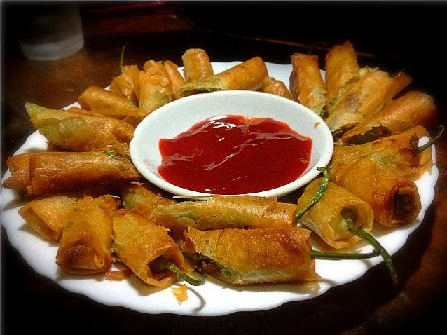 Snapdishの料理写真:spring roll dynamite|Argee del Mundoさん