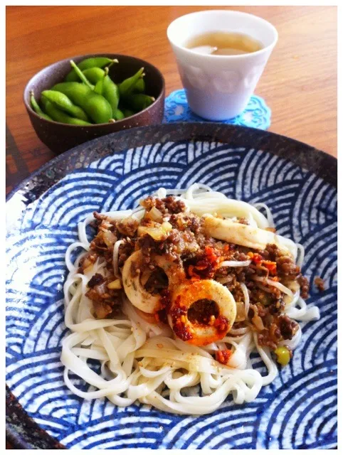 ちくわと肉味噌うどん、枝豆|二宮みさきさん