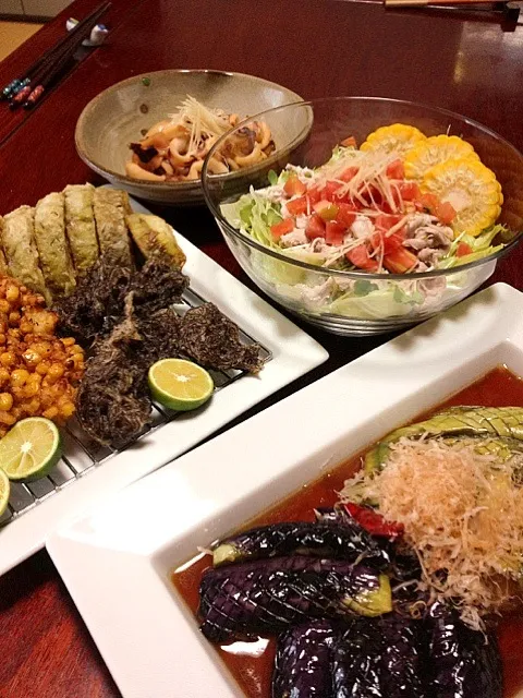 白茄子ともずくの天ぷら トウモロコシのかき揚げ・冷しゃぶと香味野菜のサラダ・白と紫茄子の煮浸し・ヤリイカのさっと煮|かっぴーさん