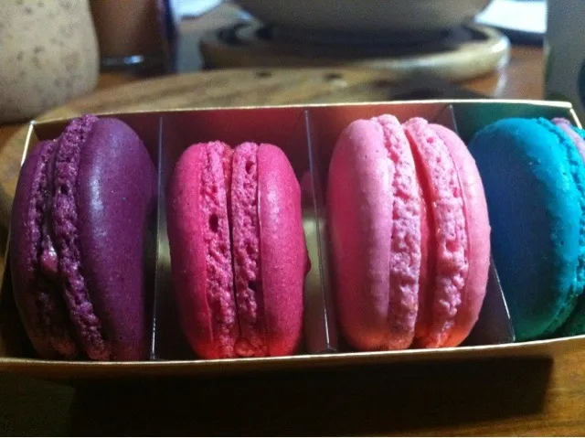 macaron|Pim Patanasuthikulさん