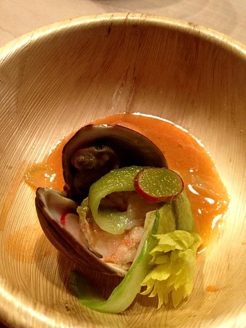 beautiful clam dish at F&W|lanchi bombalierさん