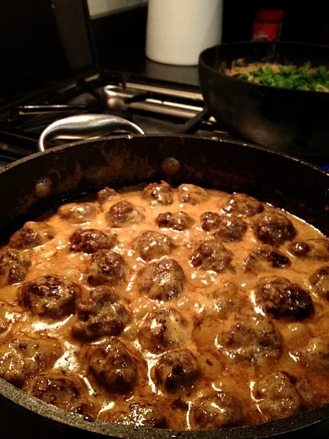 Snapdishの料理写真:swedish meatballs by kerstin|lanchi bombalierさん