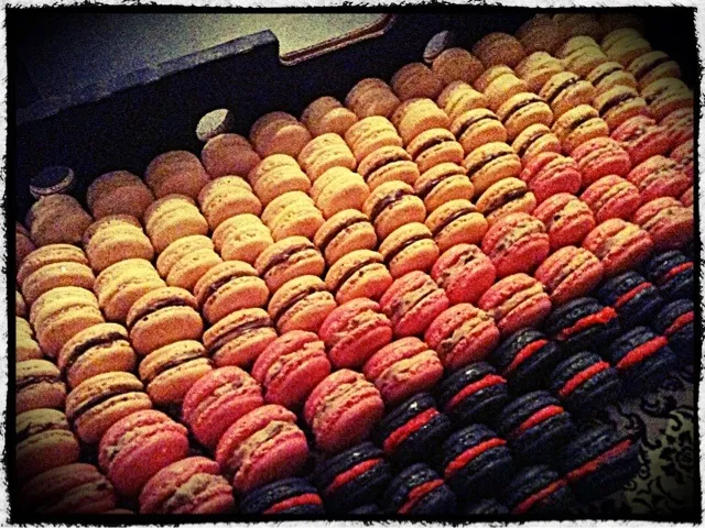 More of my macarons (Black Cherry, Chocolate Orange, Strawberry cookie dough, Lemon)|Jasmine U.さん