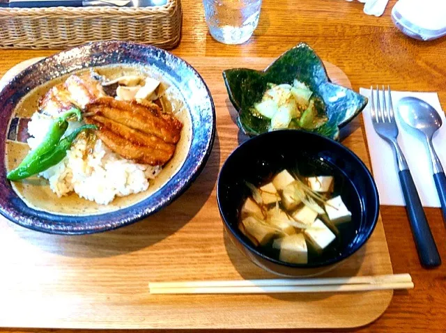 Snapdishの料理写真:イワシ丼ランチ|J★Oさん