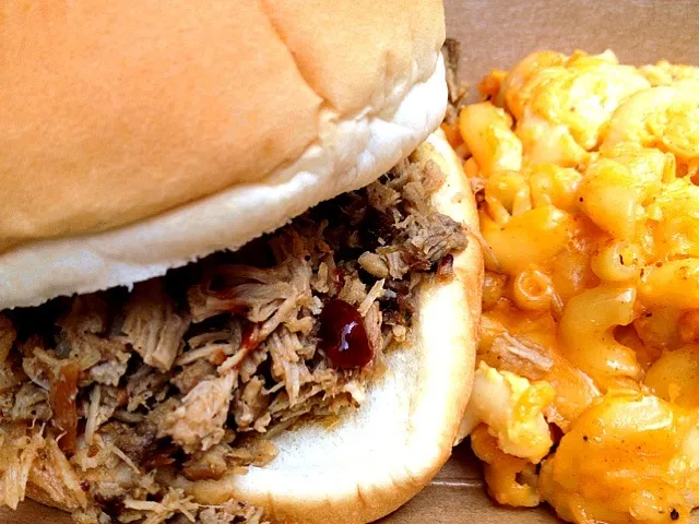 real carolina pulled pork made here in charlotte - by The Sauceman!|lauren shannonさん