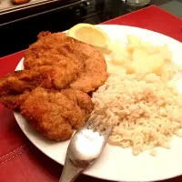 Snapdishの料理写真:Wiener Schnitzel with Rice and Potato Salad|Dave von Deschwandenさん