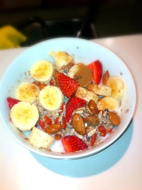 Snapdishの料理写真:Raw chia porridge|Sarah Mcnamaraさん