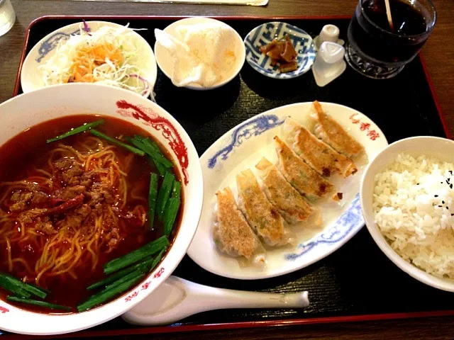 台湾ラーメン&餃子定食|Shino88さん