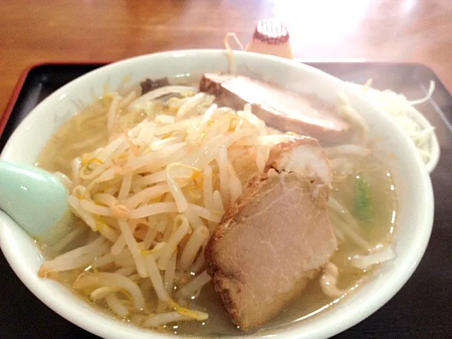 野菜塩ラーメン これで500円は安い＼(^o^)／|こんどう かずゆきさん