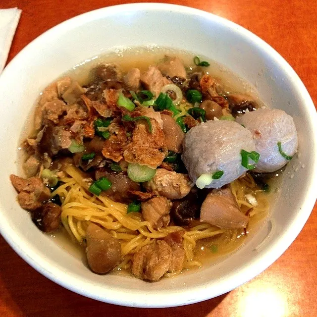 Snapdishの料理写真:Mie Ayam Bakso from Simpang Asia Restaurant|rie simsさん