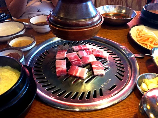 Snapdishの料理写真:韓国で焼肉！|渕上絵梨さん