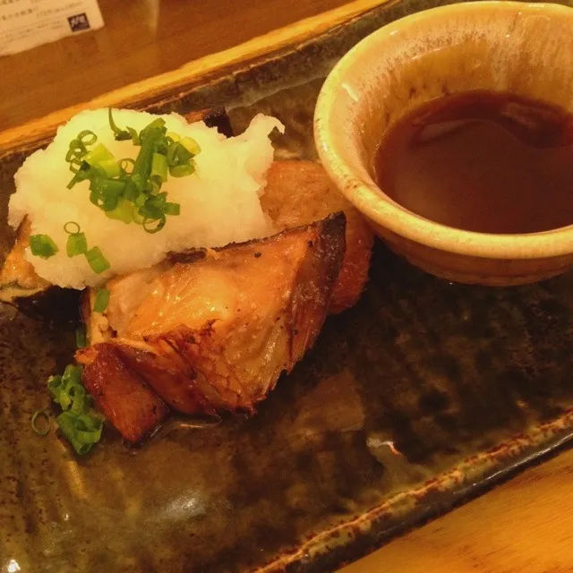 Snapdishの料理写真:炭火焼きしまほっけのゆう庵焼き定食(653kcal)|Koichi Shibataさん