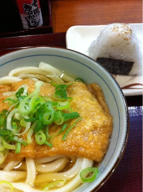 油揚げがほんと美味しいんだ♪きつねうどん|Ｋさん