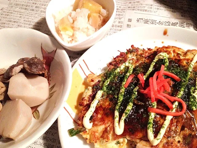 お豆腐のお好み焼き。今日は豆腐と卵とオクラの粘りで生地をまとめました。  初の栗ご飯も|mari miyabeさん