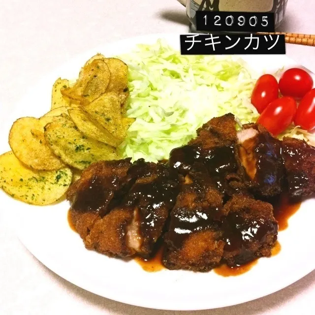 Snapdishの料理写真:120905-チキンカツ、自家製ポテチ #夕食 #自炊|dune725さん