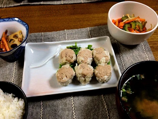 ＳＡ土産のシュウマイ ゴーヤ入りナムル 蓮根のきんぴら シジミの味噌汁|あゆみさん