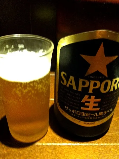 Snapdishの料理写真:外飲み！好きなサッポロビールで乾杯|まえひろさん