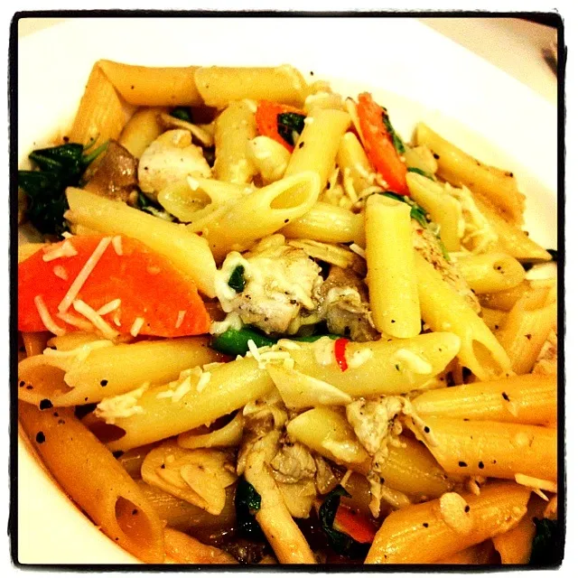 Garlic Chicken Penne|tzean chenさん