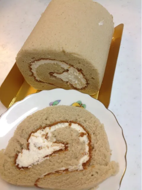 Snapdishの料理写真:米粉ロールケーキうまいっす|akikoさん