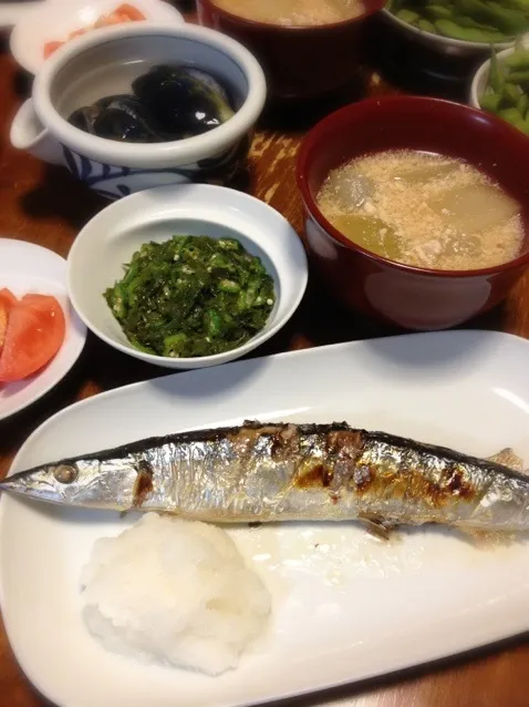 秋刀魚塩焼き、冬瓜そぼろ煮、メカブとオクラのねばねばあえ、枝豆|raku_darさん