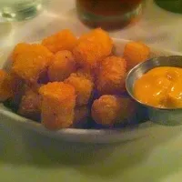 Snapdishの料理写真:truffled tots|Sydney Annさん