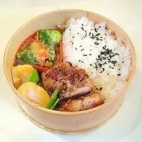 Snapdishの料理写真:鶏の胡椒焼き弁当