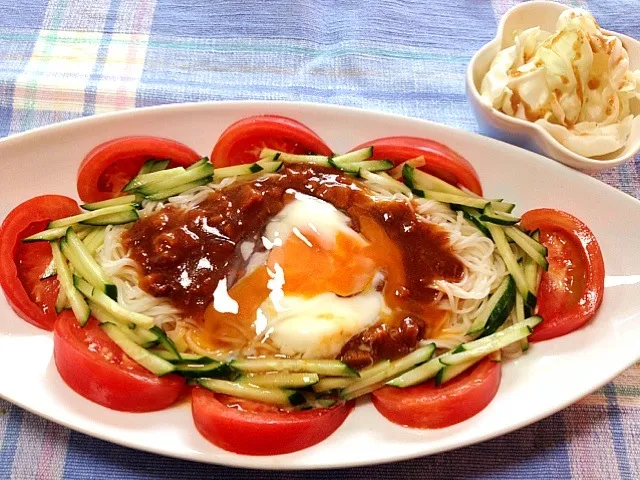 Snapdishの料理写真:温玉ジャージャー麺|オチャッピーさん