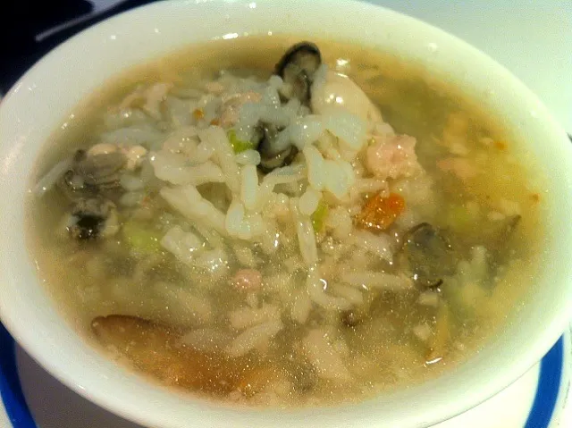 congee with baby oysters & minced pork|skyblueさん