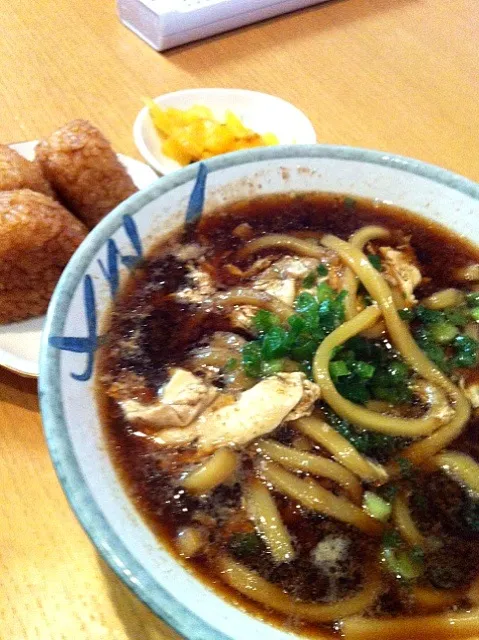 すき焼き残汁うどんと 焼おにぎり|makotoさん